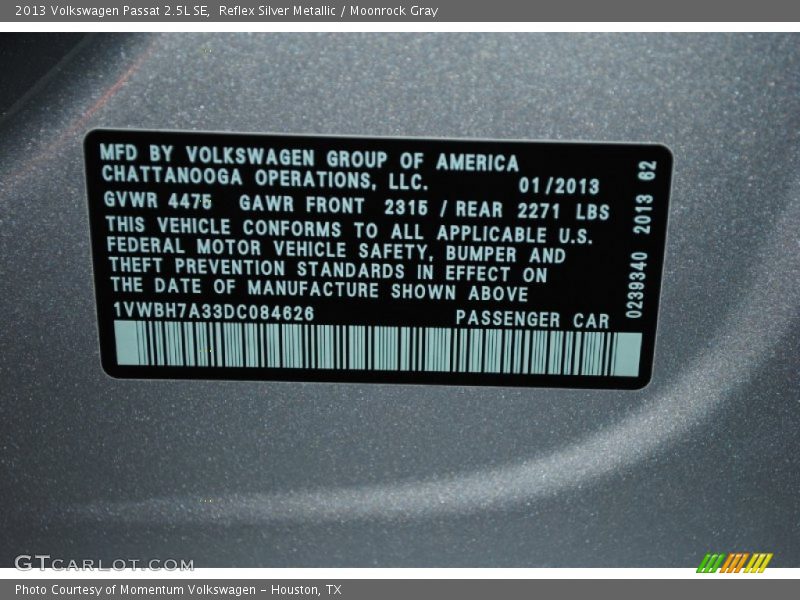 Reflex Silver Metallic / Moonrock Gray 2013 Volkswagen Passat 2.5L SE
