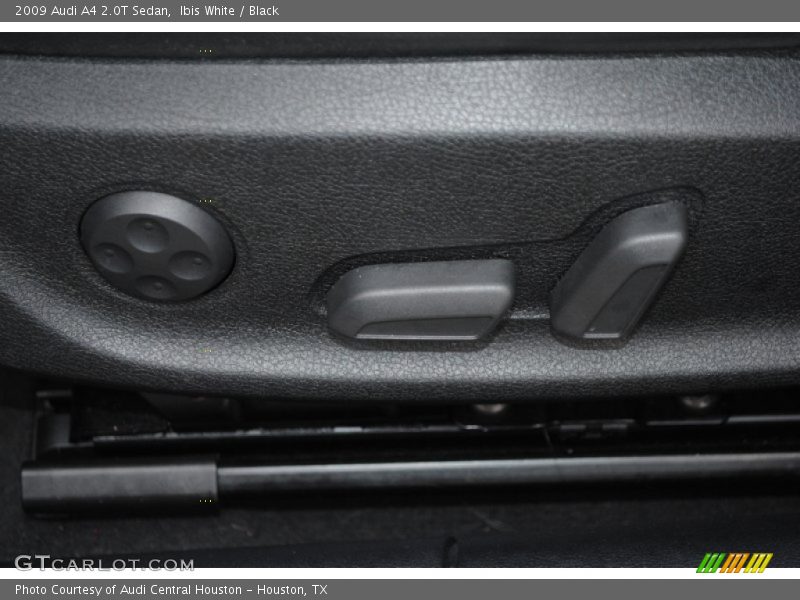 Ibis White / Black 2009 Audi A4 2.0T Sedan