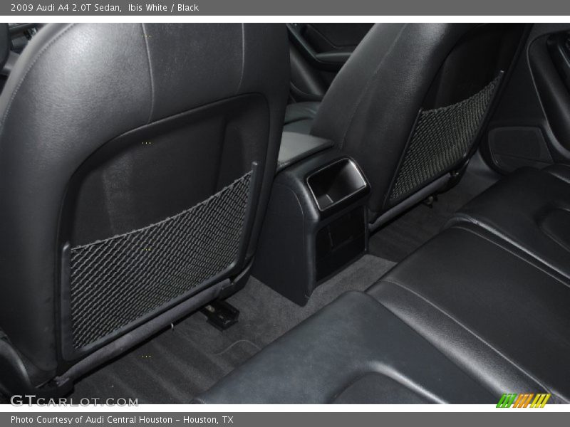 Ibis White / Black 2009 Audi A4 2.0T Sedan