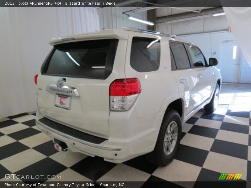 Blizzard White Pearl / Beige 2013 Toyota 4Runner SR5 4x4