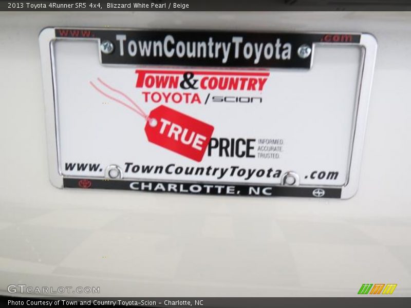 Blizzard White Pearl / Beige 2013 Toyota 4Runner SR5 4x4