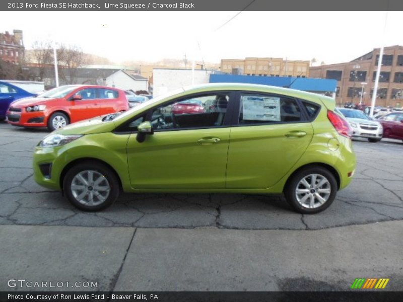 Lime Squeeze / Charcoal Black 2013 Ford Fiesta SE Hatchback