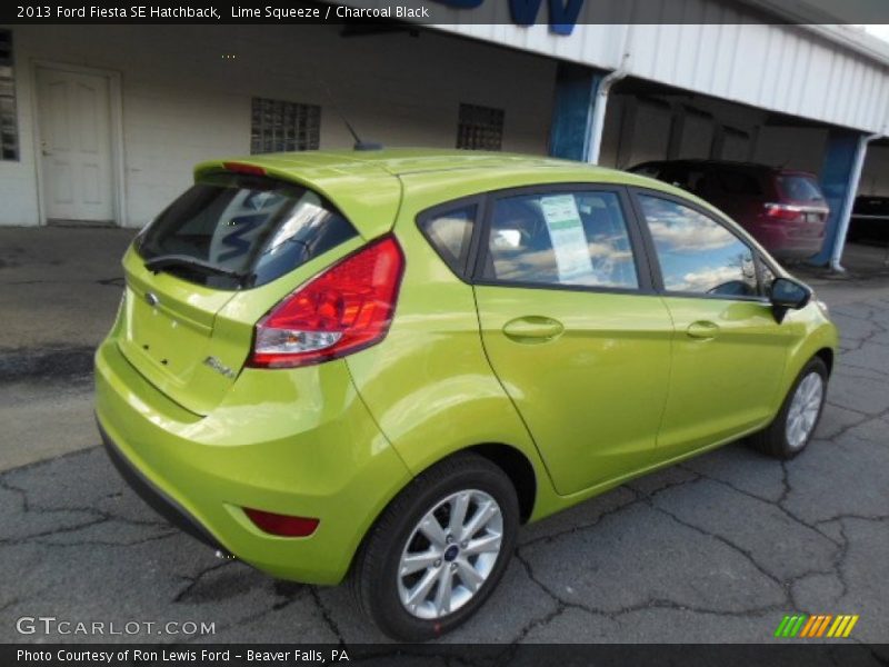 Lime Squeeze / Charcoal Black 2013 Ford Fiesta SE Hatchback