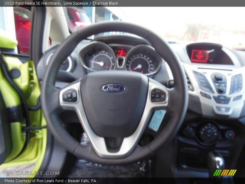 Lime Squeeze / Charcoal Black 2013 Ford Fiesta SE Hatchback