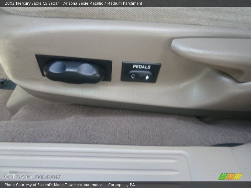 Arizona Beige Metallic / Medium Parchment 2002 Mercury Sable GS Sedan