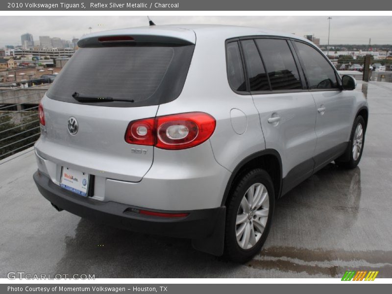 Reflex Silver Metallic / Charcoal 2010 Volkswagen Tiguan S