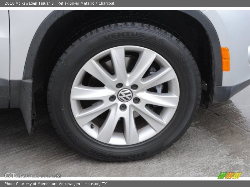 Reflex Silver Metallic / Charcoal 2010 Volkswagen Tiguan S