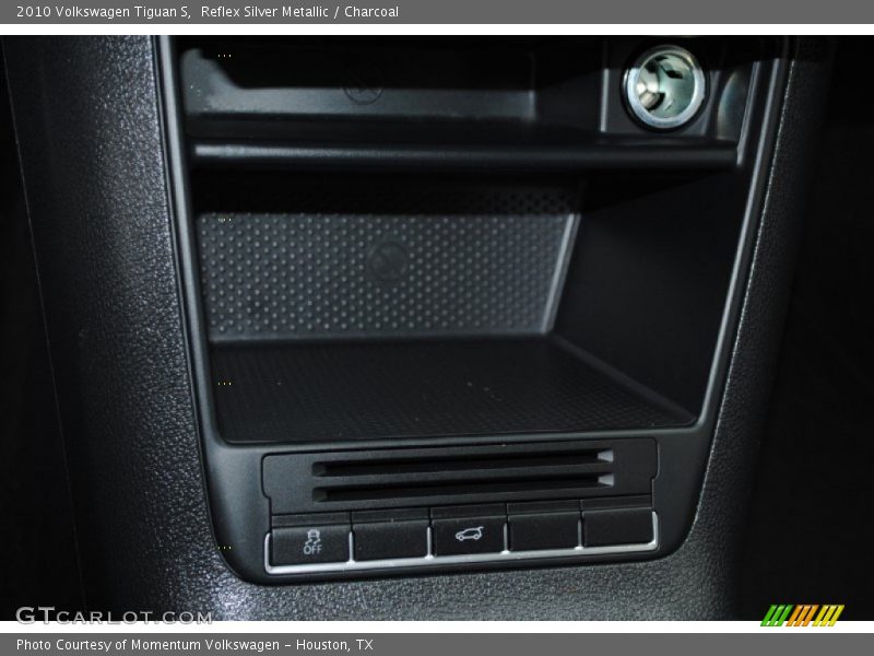 Reflex Silver Metallic / Charcoal 2010 Volkswagen Tiguan S
