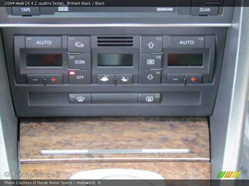Controls of 2004 S4 4.2 quattro Sedan