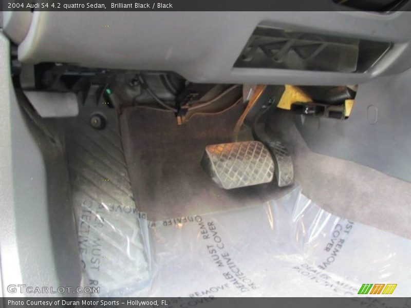 Controls of 2004 S4 4.2 quattro Sedan