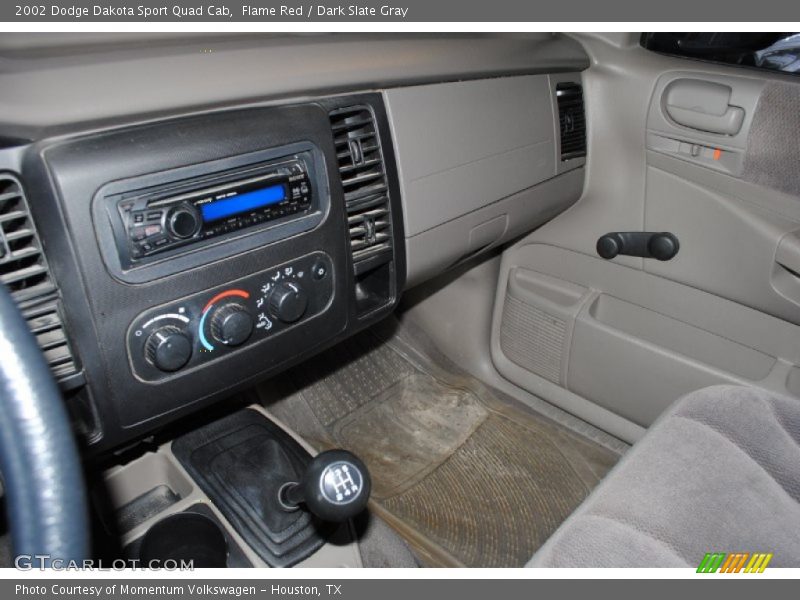 Flame Red / Dark Slate Gray 2002 Dodge Dakota Sport Quad Cab