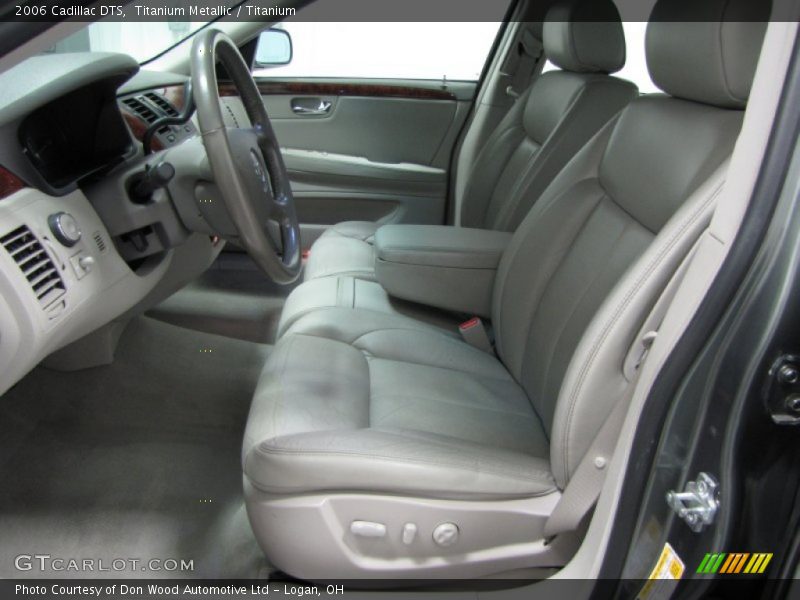 Front Seat of 2006 DTS 