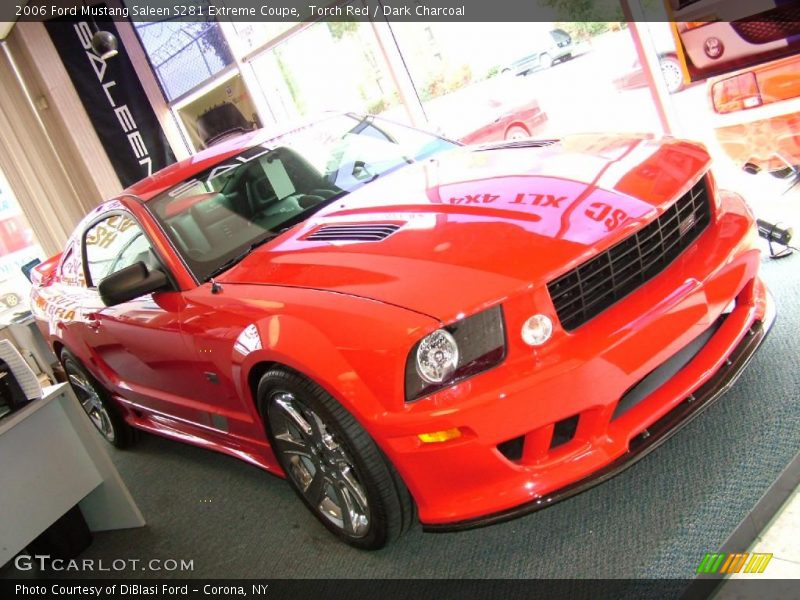 Torch Red / Dark Charcoal 2006 Ford Mustang Saleen S281 Extreme Coupe