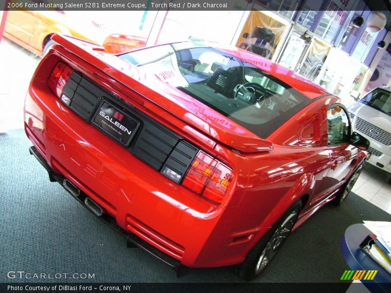 Torch Red / Dark Charcoal 2006 Ford Mustang Saleen S281 Extreme Coupe