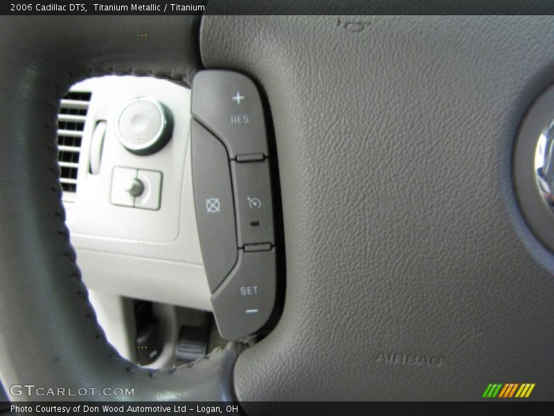 Titanium Metallic / Titanium 2006 Cadillac DTS