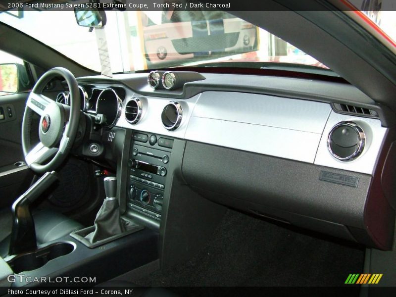 Torch Red / Dark Charcoal 2006 Ford Mustang Saleen S281 Extreme Coupe