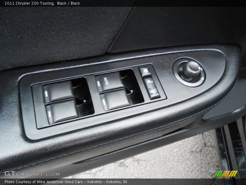 Black / Black 2011 Chrysler 200 Touring
