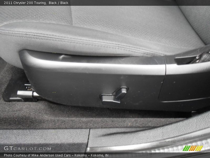 Black / Black 2011 Chrysler 200 Touring