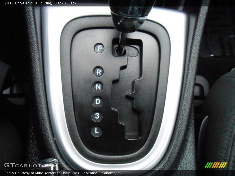 Black / Black 2011 Chrysler 200 Touring