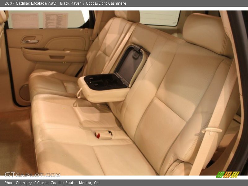 Black Raven / Cocoa/Light Cashmere 2007 Cadillac Escalade AWD