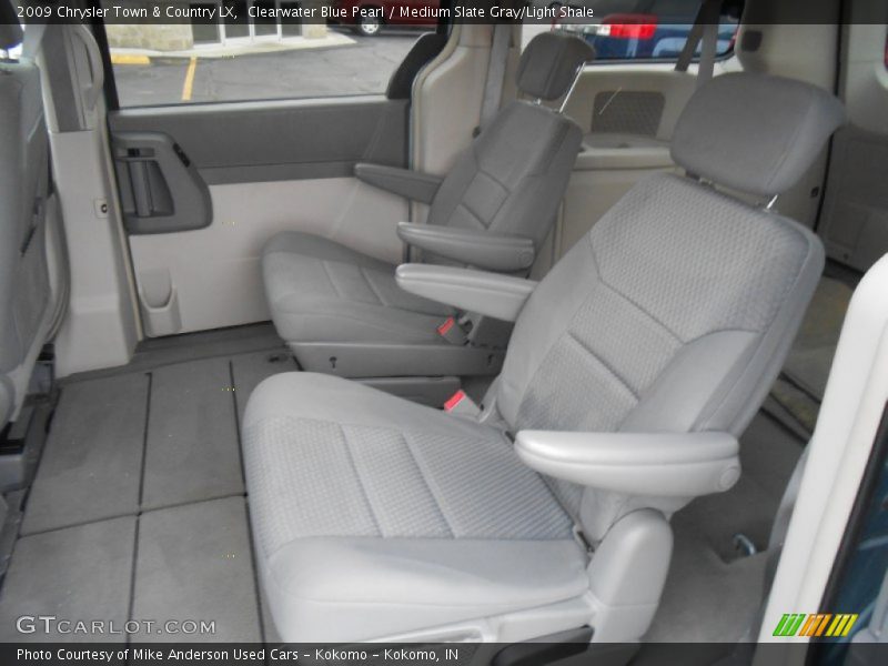Clearwater Blue Pearl / Medium Slate Gray/Light Shale 2009 Chrysler Town & Country LX