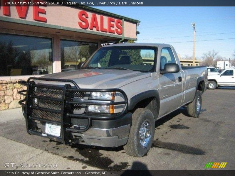 Silver Birch / Dark Charcoal 2004 Chevrolet Silverado 2500HD Regular Cab 4x4