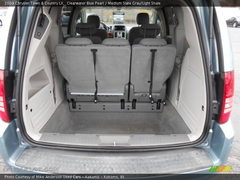 Clearwater Blue Pearl / Medium Slate Gray/Light Shale 2009 Chrysler Town & Country LX