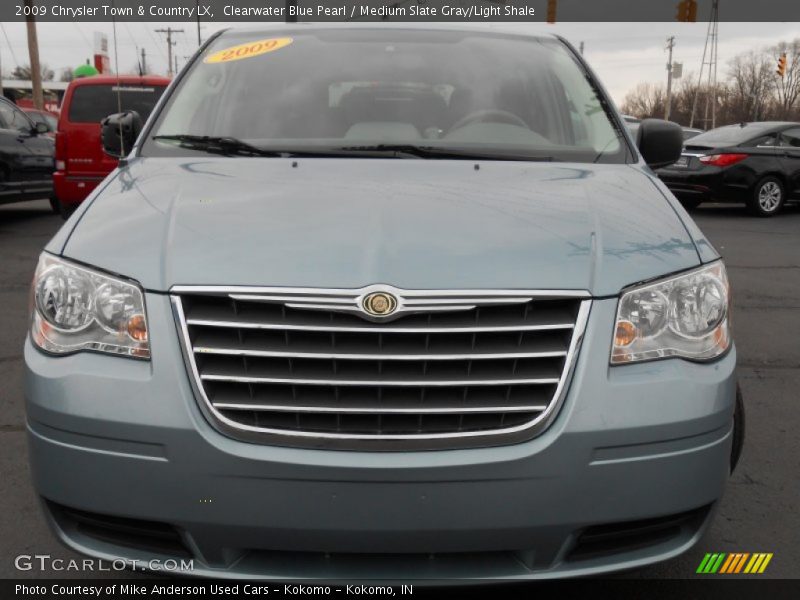 Clearwater Blue Pearl / Medium Slate Gray/Light Shale 2009 Chrysler Town & Country LX