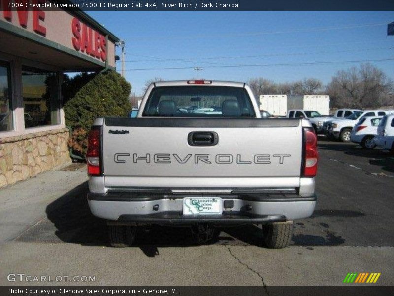 Silver Birch / Dark Charcoal 2004 Chevrolet Silverado 2500HD Regular Cab 4x4