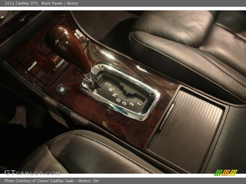 Black Raven / Ebony 2011 Cadillac DTS