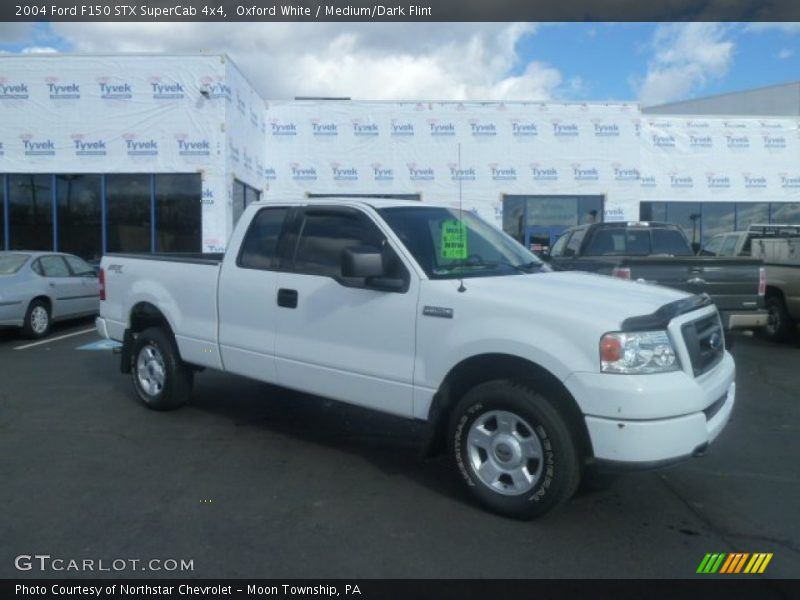 Oxford White / Medium/Dark Flint 2004 Ford F150 STX SuperCab 4x4