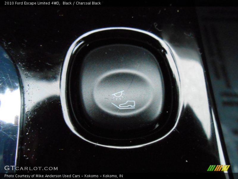 Black / Charcoal Black 2010 Ford Escape Limited 4WD