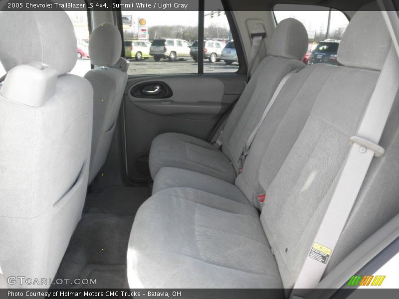Summit White / Light Gray 2005 Chevrolet TrailBlazer LS 4x4