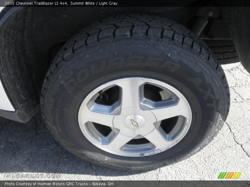 Summit White / Light Gray 2005 Chevrolet TrailBlazer LS 4x4