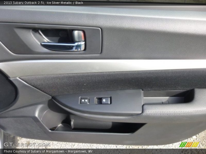 Ice Silver Metallic / Black 2013 Subaru Outback 2.5i