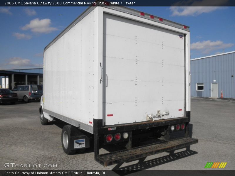 White / Pewter 2006 GMC Savana Cutaway 3500 Commercial Moving Truck