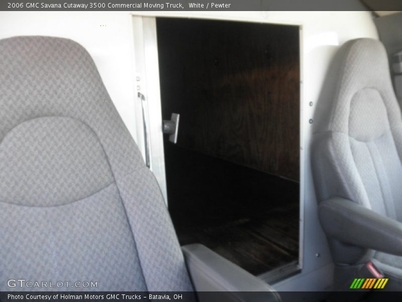 White / Pewter 2006 GMC Savana Cutaway 3500 Commercial Moving Truck