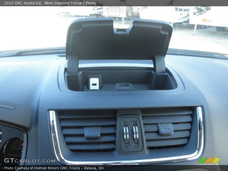 White Diamond Tricoat / Ebony 2013 GMC Acadia SLE