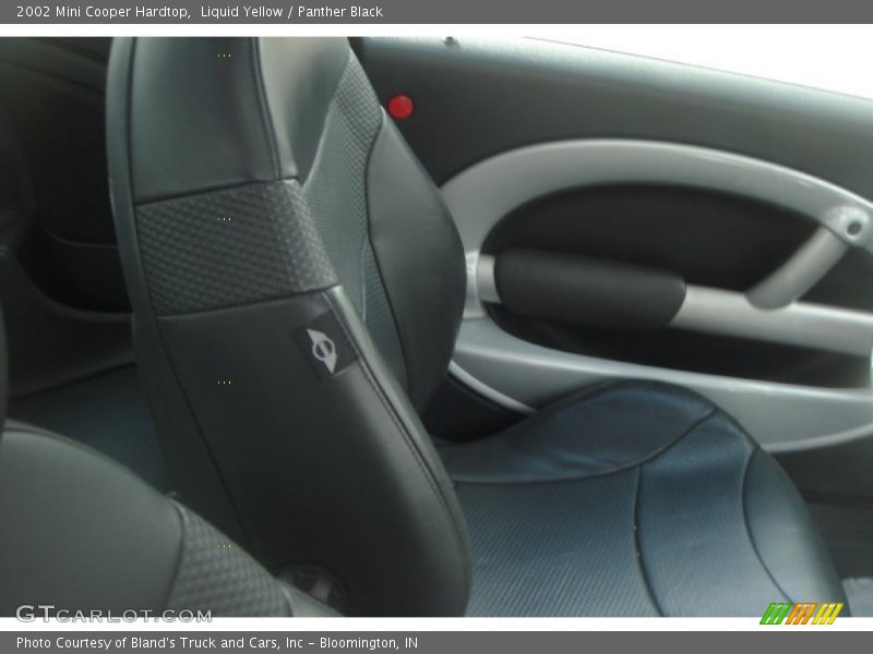 Liquid Yellow / Panther Black 2002 Mini Cooper Hardtop