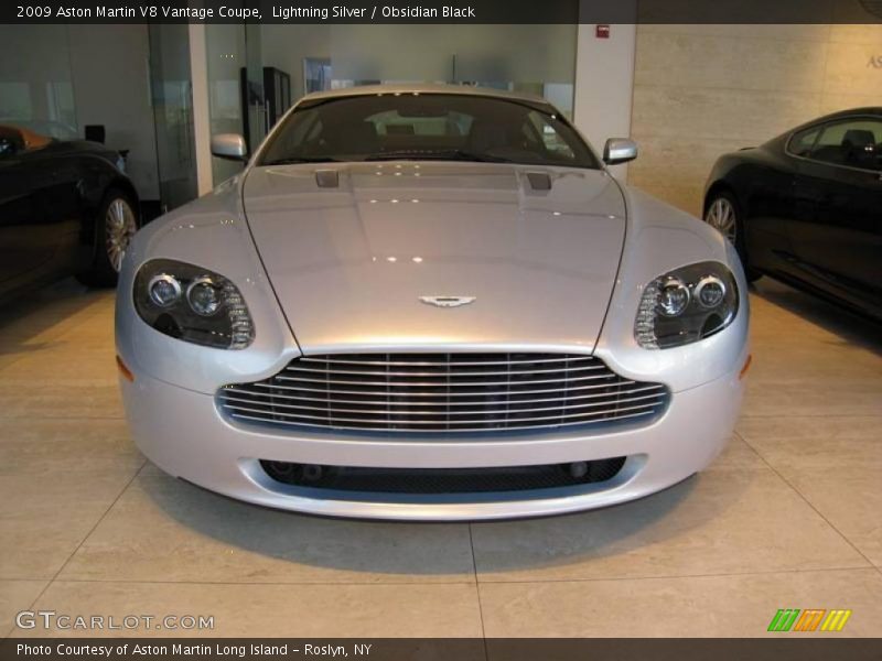 Lightning Silver / Obsidian Black 2009 Aston Martin V8 Vantage Coupe