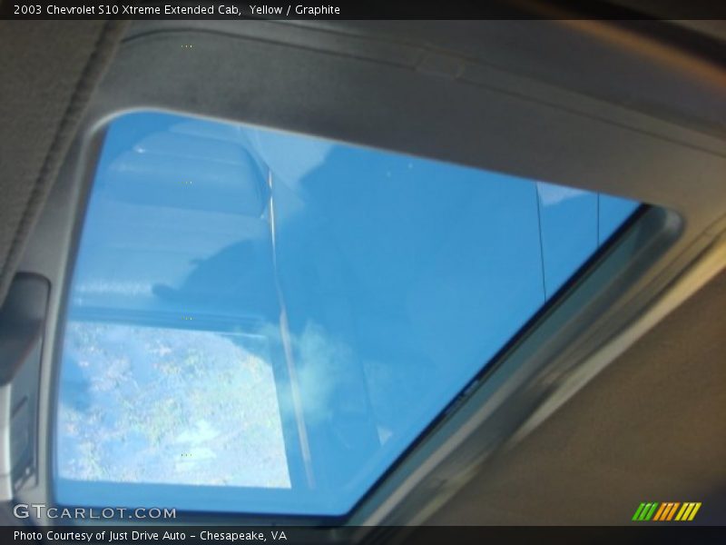 Yellow / Graphite 2003 Chevrolet S10 Xtreme Extended Cab