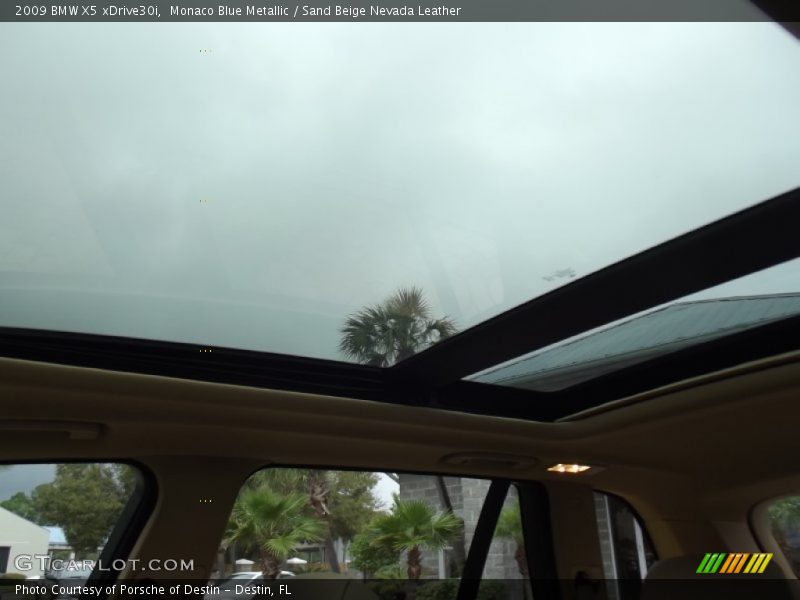 Sunroof of 2009 X5 xDrive30i