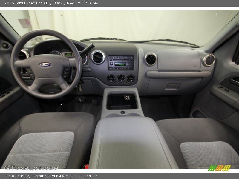 Black / Medium Flint Grey 2006 Ford Expedition XLT