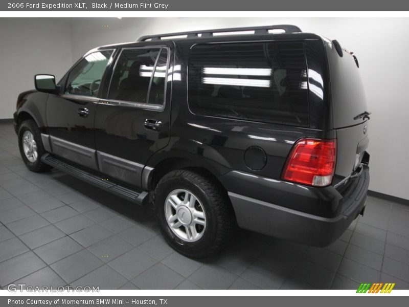 Black / Medium Flint Grey 2006 Ford Expedition XLT
