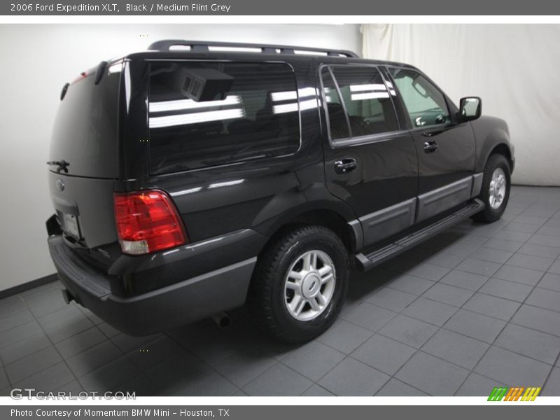 Black / Medium Flint Grey 2006 Ford Expedition XLT