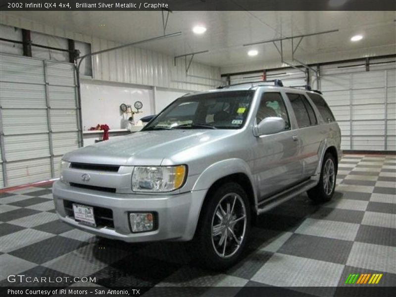 Brilliant Silver Metallic / Graphite 2002 Infiniti QX4 4x4