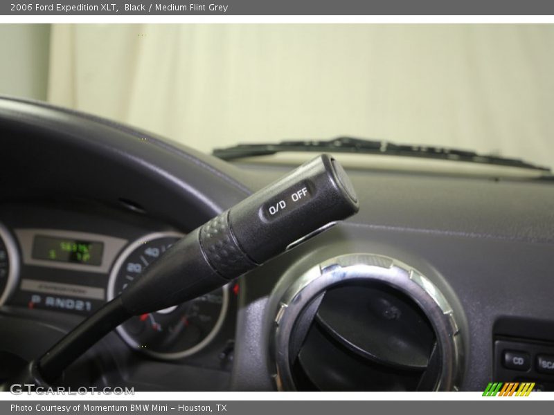 Black / Medium Flint Grey 2006 Ford Expedition XLT