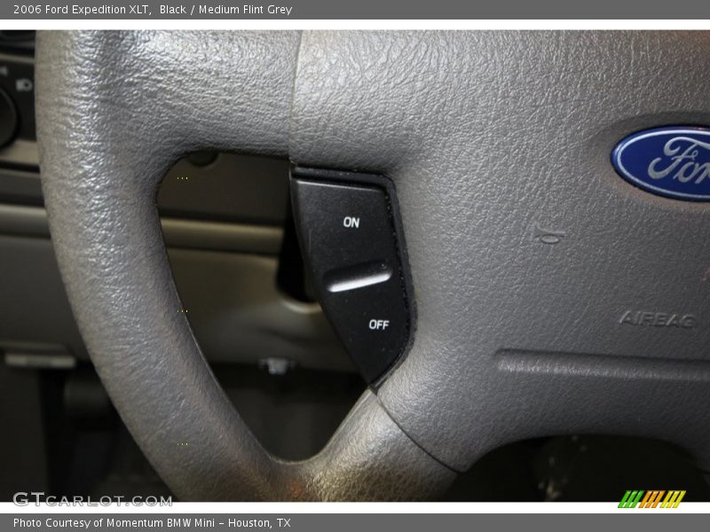 Black / Medium Flint Grey 2006 Ford Expedition XLT