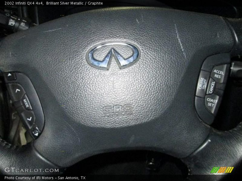 Brilliant Silver Metallic / Graphite 2002 Infiniti QX4 4x4