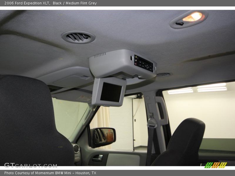 Black / Medium Flint Grey 2006 Ford Expedition XLT